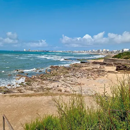 T2 Avec Ascenseur, A 150m Plage, Balcon Plein Ouest, D'olonne - Fr-1-331-209 *